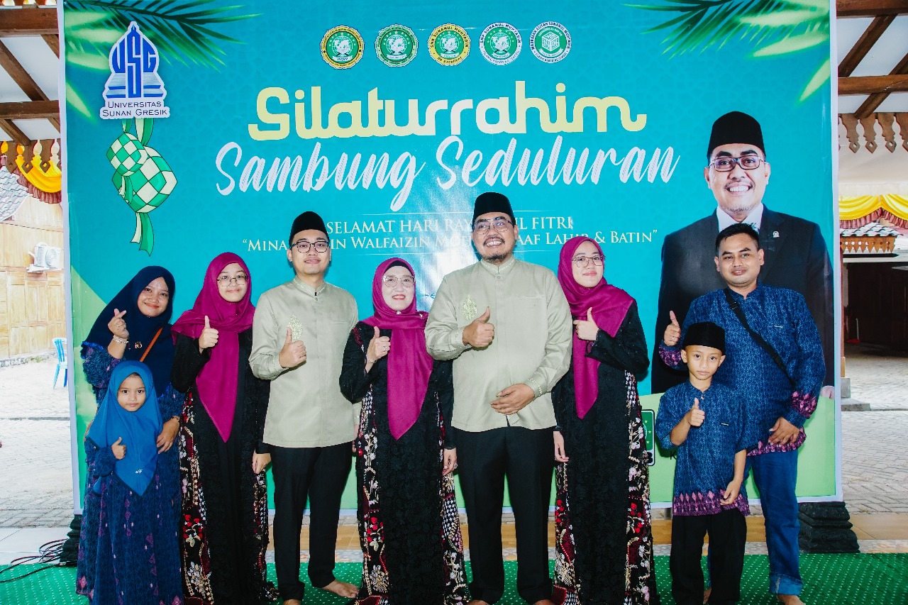 GRESIK - Ketua Fraksi Partai Kebangkitan Bangsa (FPKB) DPR RI Jazilul Fawaid menggelar acara open house bertajuk “Silaturahim Sambung Seduluran”