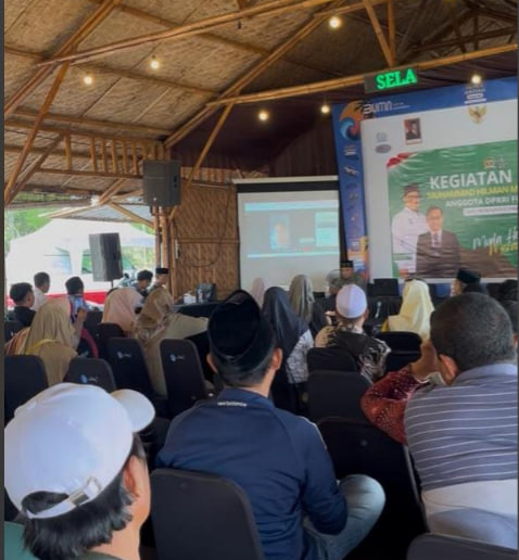 Delay Penerbangan Tak Surutkan Antusiasme Relawan, Gus Hilman Tetap Gelar Reses Secara Virtual